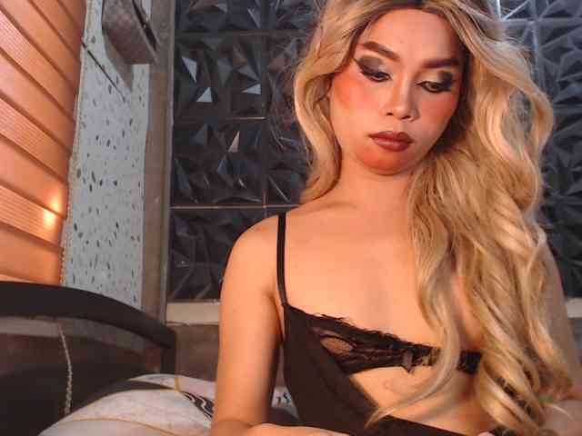 Majas_suckablecock