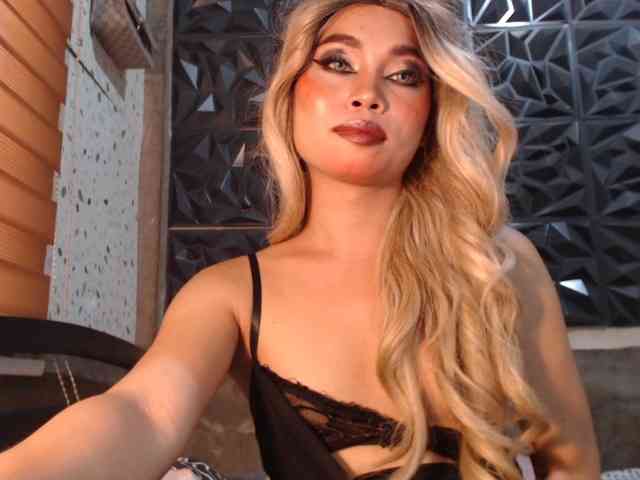 Majas_suckablecock