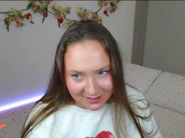 -EmilyxGrasez-'s BongaCams show and profile