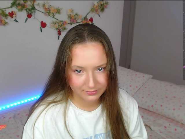 -EmilyxGrasez-'s BongaCams show and profile