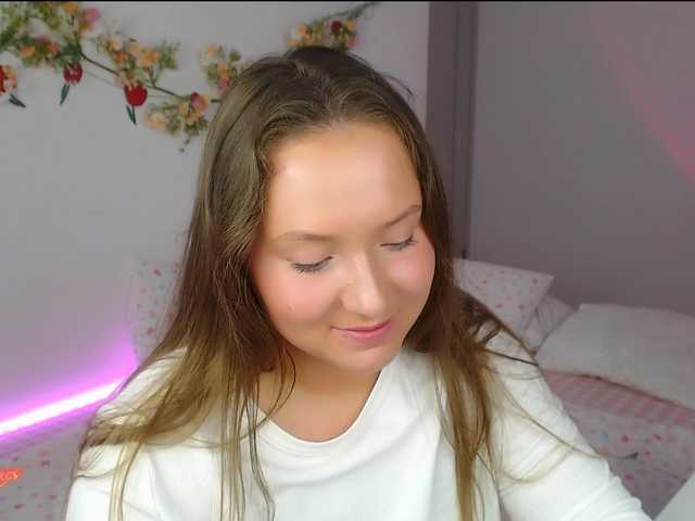 -EmilyxGrasez-'s BongaCams show and profile