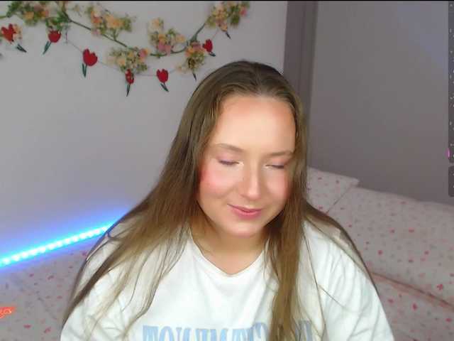 -EmilyxGrasez-'s BongaCams show and profile