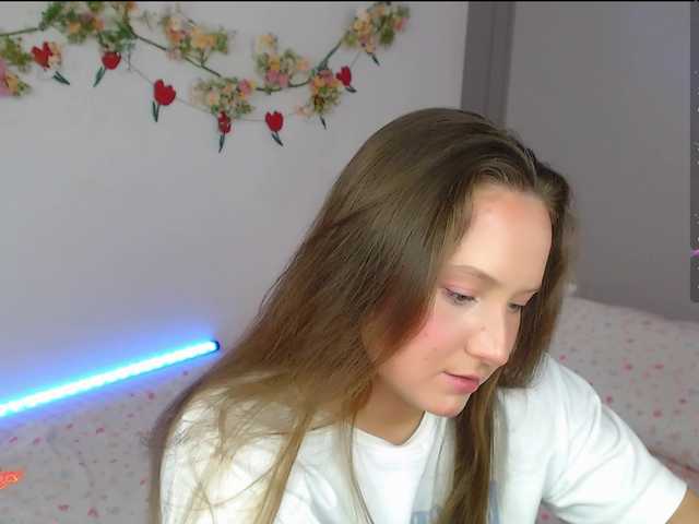 -EmilyxGrasez-'s BongaCams show and profile
