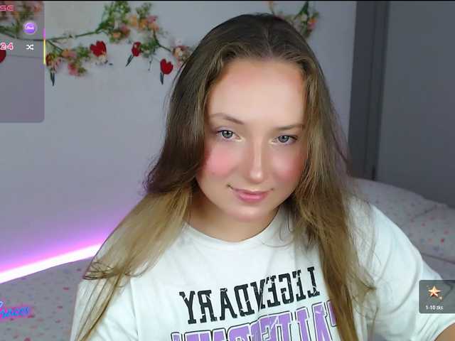 le modèle -EmilyxGrasez- est en webcam porno dans un show sur le site bongacams, il possède les tags suivants: White/Caucasian,Brunette,Shaved