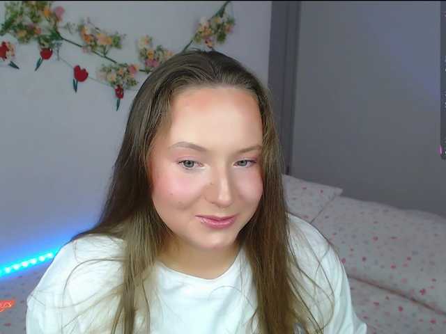-EmilyxGrasez-'s BongaCams show and profile