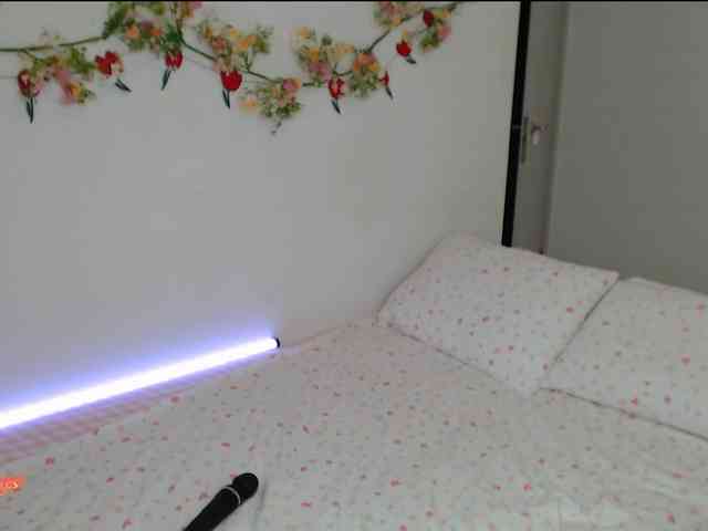 -EmilyxGrasez- webcam