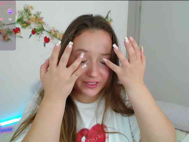 -EmilyxGrasez- webcam