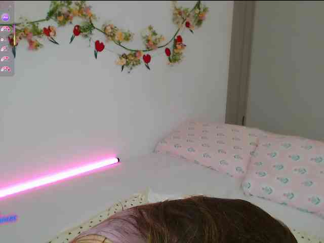 -EmilyxGrasez- webcam