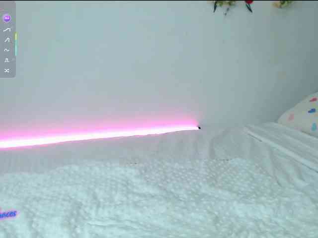 -EmilyxGrasez- webcam
