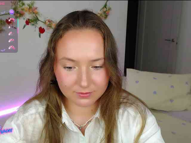 -EmilyxGrasez- webcam