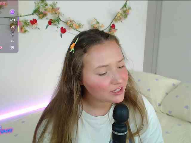 -EmilyxGrasez- webcam