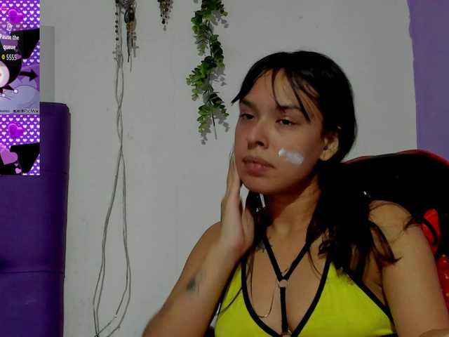Alondraconnor live cam on BongaCams