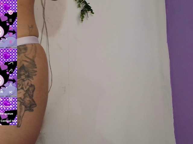 Alondraconnor live cam on BongaCams