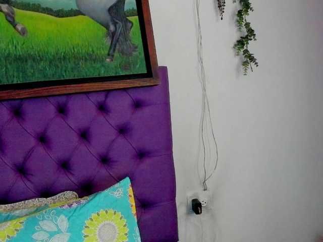 Alondraconnor live cam on BongaCams