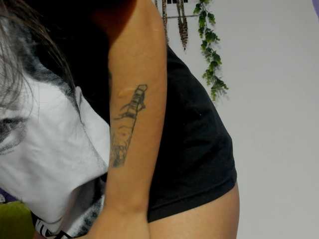 Alondraconnor live cam on BongaCams