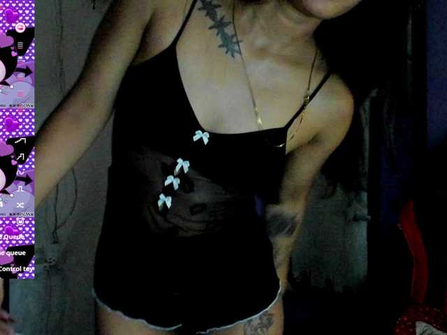 Alondraconnor live cam on BongaCams