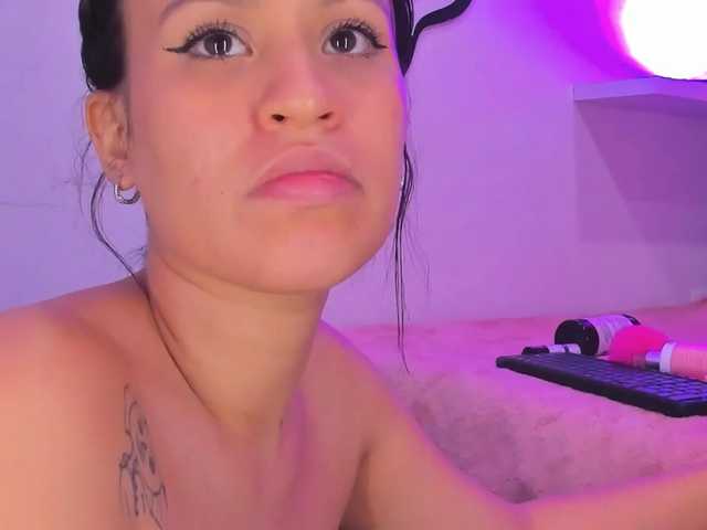 sasha-bossa live cam on BongaCams