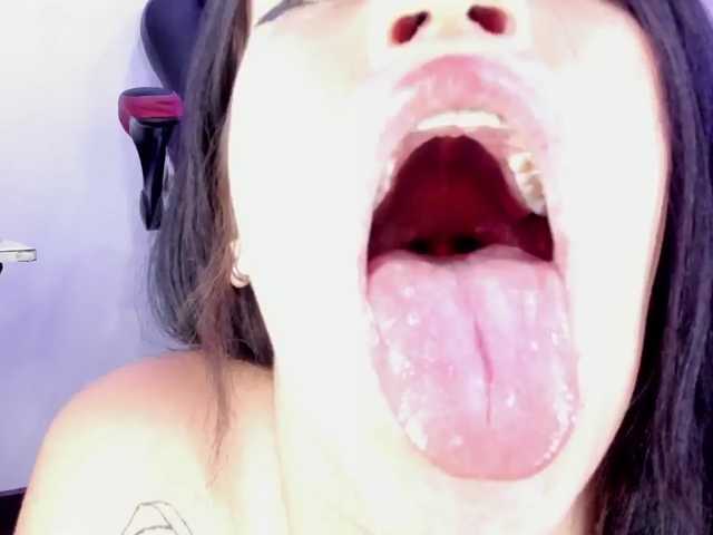 sasha-bossa live cam on BongaCams