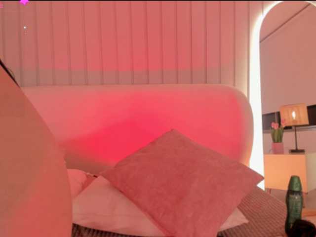 Megan-Holly live cam on BongaCams
