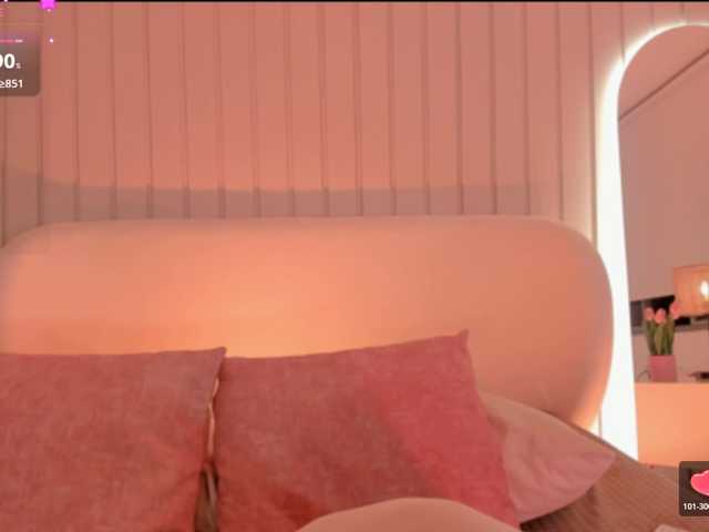 Megan-Holly live cam on BongaCams