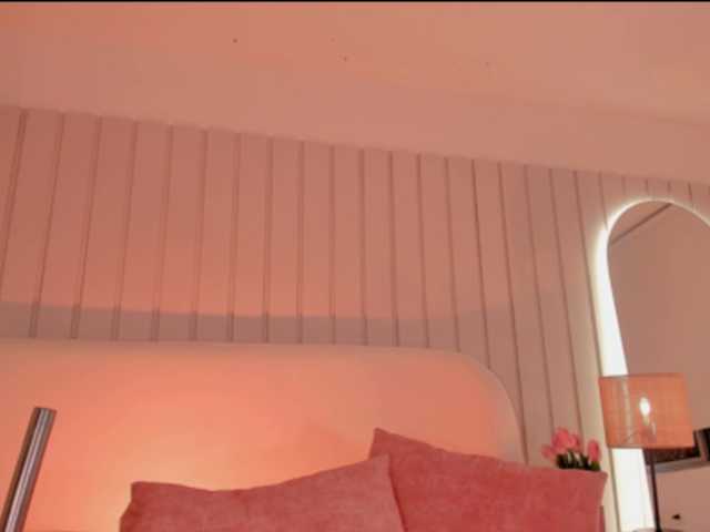 Megan-Holly live cam preview