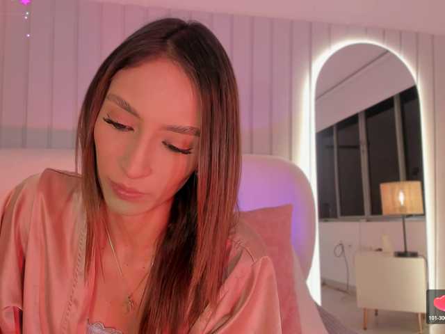 Megan-Holly live webcam show