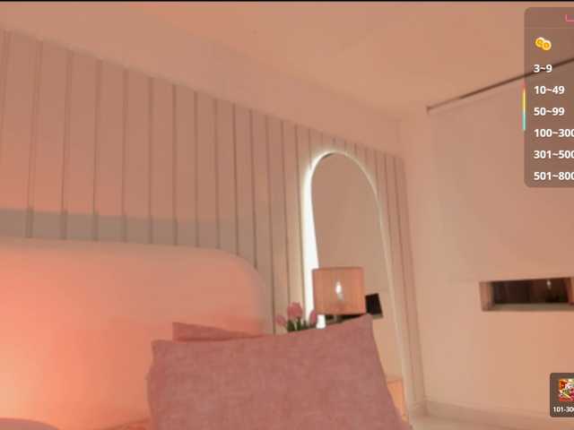 Megan-Holly live cam preview