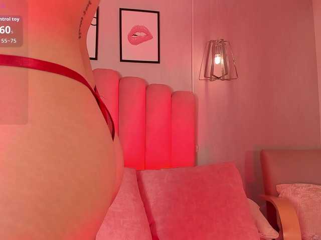 Megan-Holly live cam on BongaCams