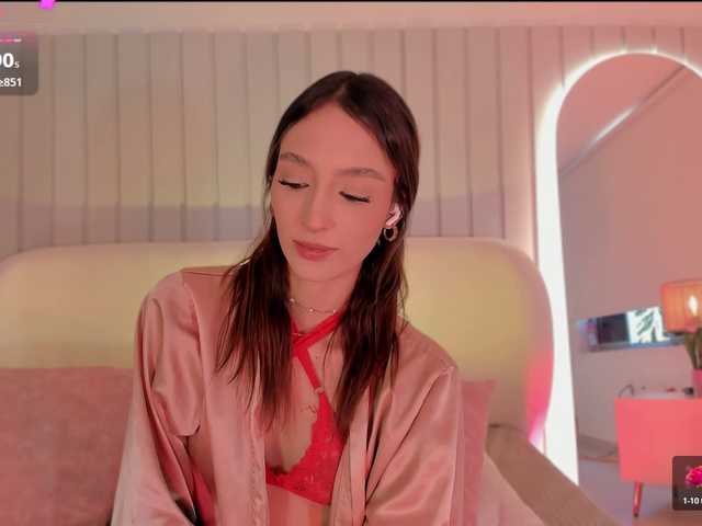 Megan-Holly live cam on BongaCams
