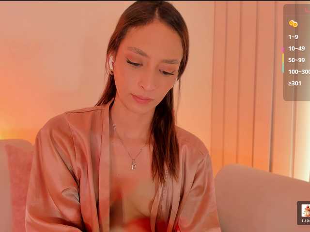 megan-holly online