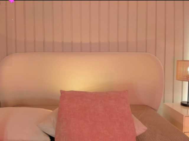Megan-Holly live cam preview