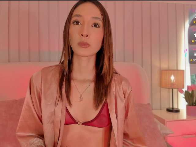 Megan-Holly live cam on BongaCams