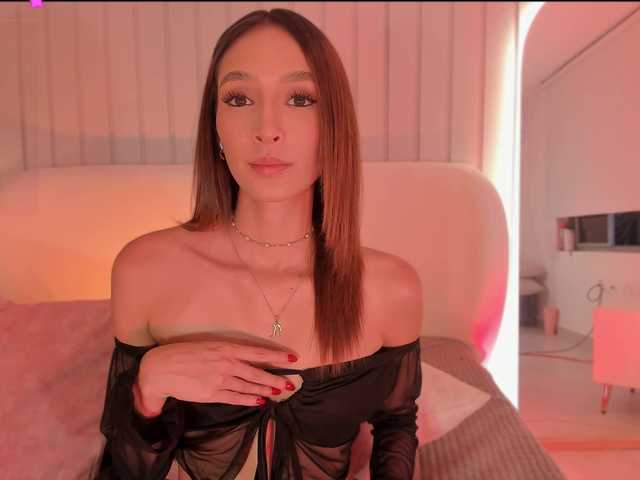 Megan-Holly live webcam show