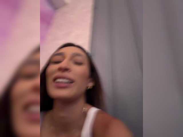 Megan-Holly live webcam show