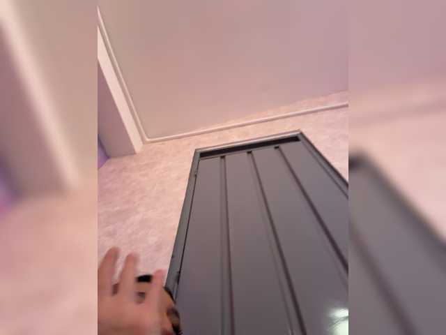 megan-holly cam belle