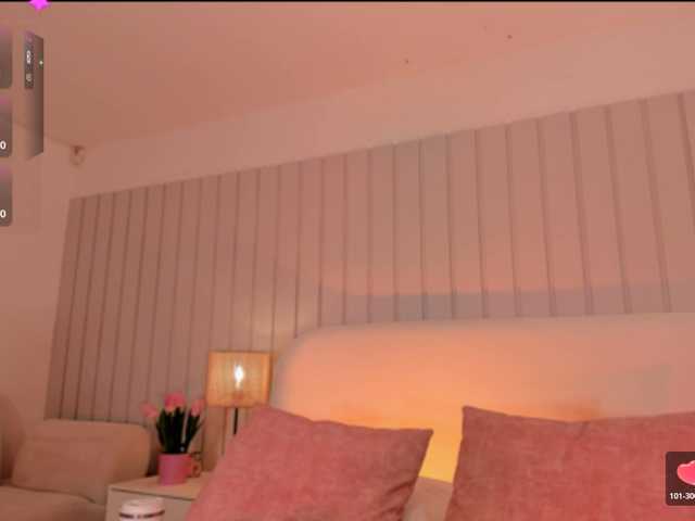 Megan-Holly live webcam show