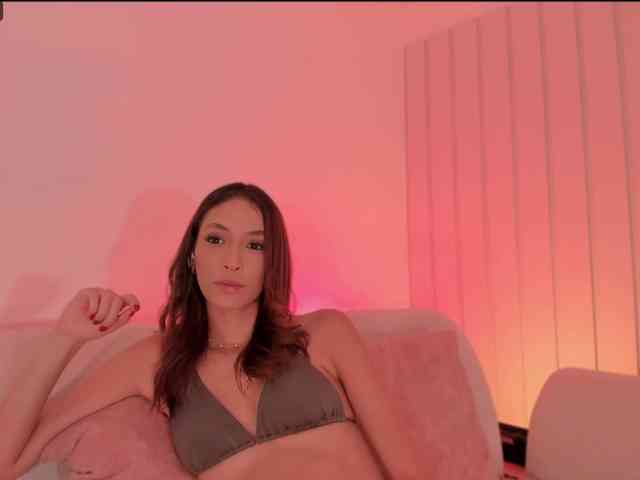 Megan-Holly Megan-Holly