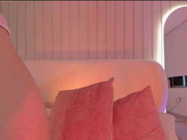 Megan-Holly webcam