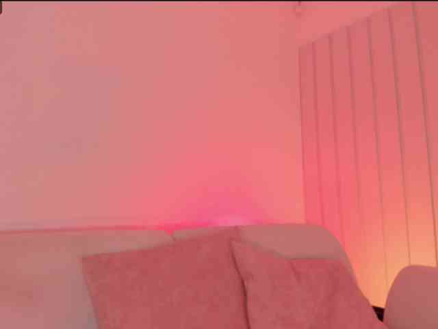 Megan-Holly webcam