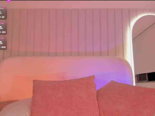Megan-Holly webcam