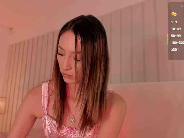 Megan-Holly webcam