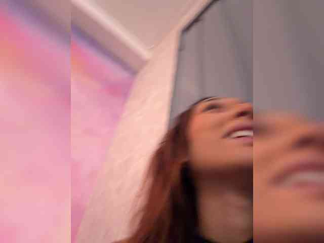 Megan-Holly webcam