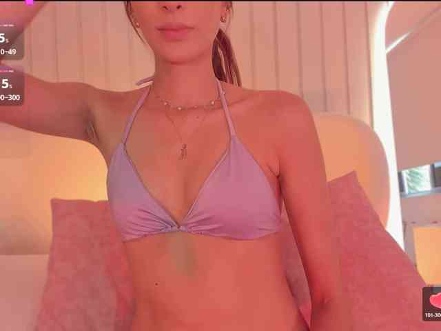 Megan-Holly webcam
