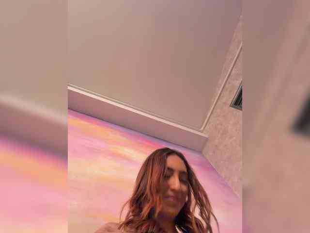 Megan-Holly webcam