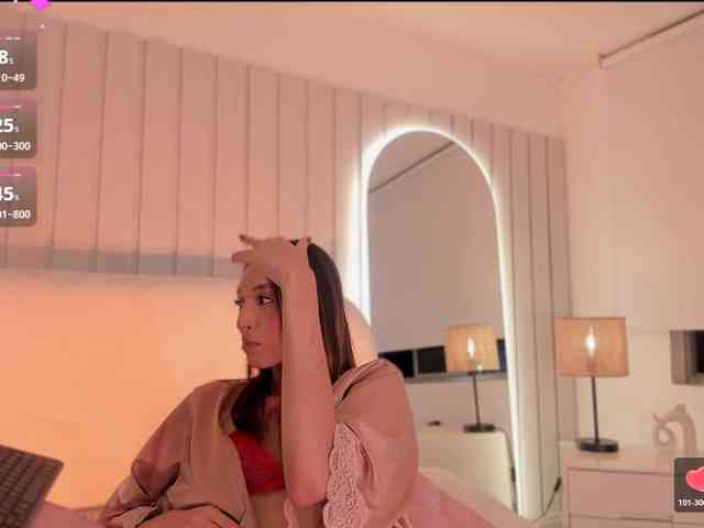 megan-holly's live room