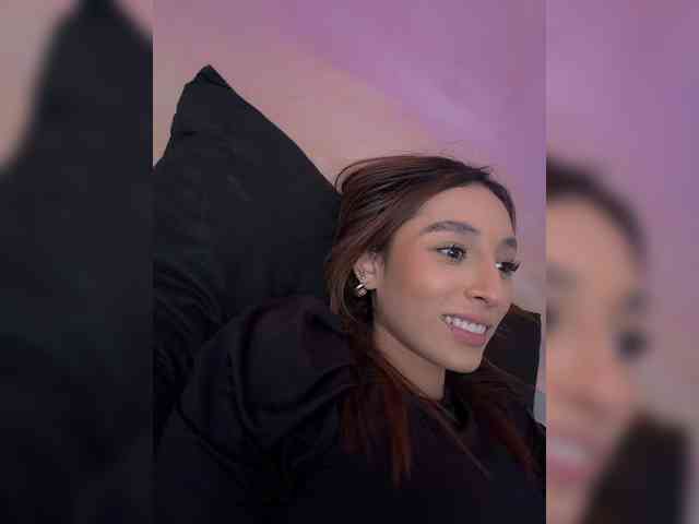 Megan-Holly webcam