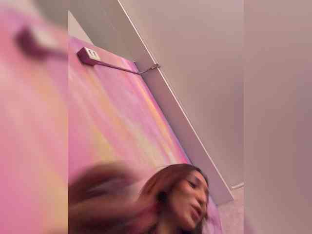 Megan-Holly webcam