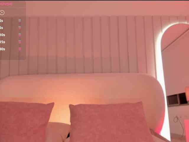 Megan-Holly webcam