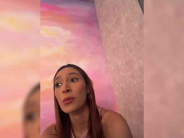 Modelo: Megan-Holly
