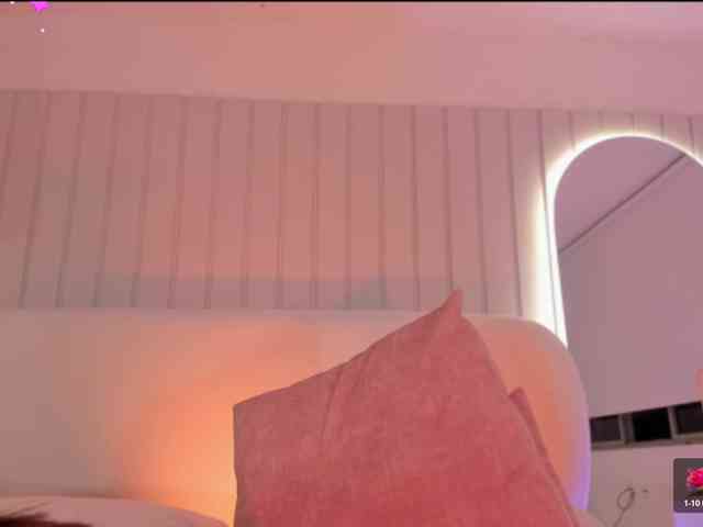 Megan-Holly webcam